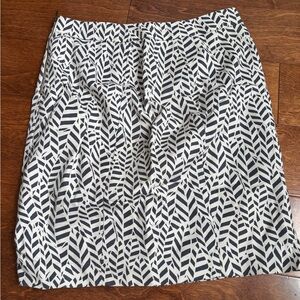 LOFT Black and White Mini Pencil Skirt